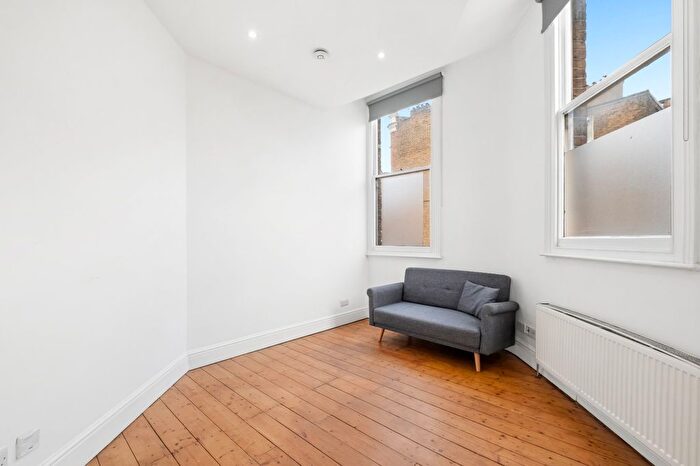 1 Bedroom Terraced House To Rent In Blythe Road, West Kensington, W14