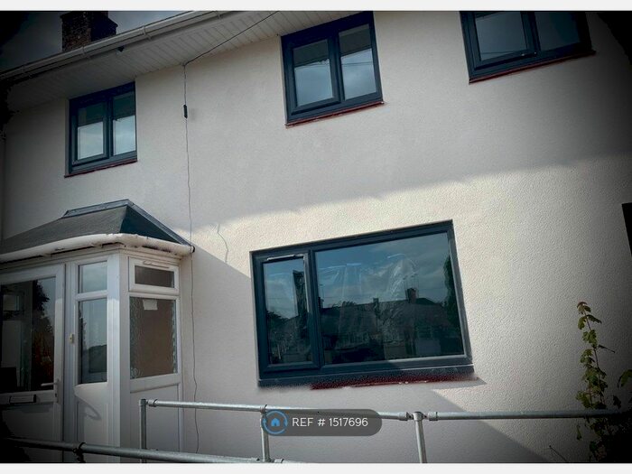 3 Bedroom Terraced House To Rent In Court Oak Road, Birmingham, B32