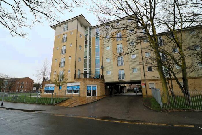 2 Bedroom Flat To Rent In Queen Square, Station Road, Morecambe, LA4