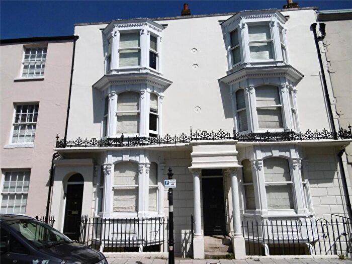 2 Bedroom Flat To Rent In Oxford Street, Southampton, Hampshire, SO14