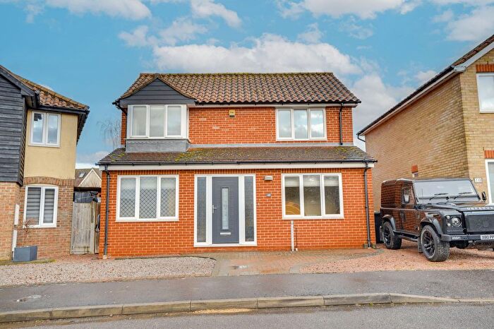 3 Bedroom Detached House For Sale In Bayfield Drive, Burwell, CB25