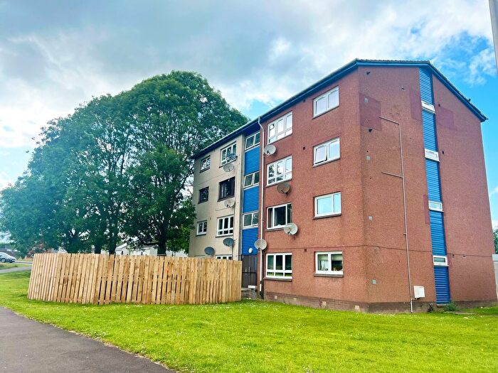 2 Bedroom Flat To Rent In Bute Drive, Perth, PH1