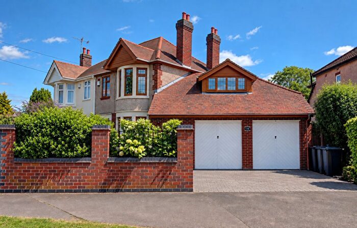 4 Bedroom Semi-Detached House For Sale In Newdigate Road, Bedworth, Warwickshire, CV12