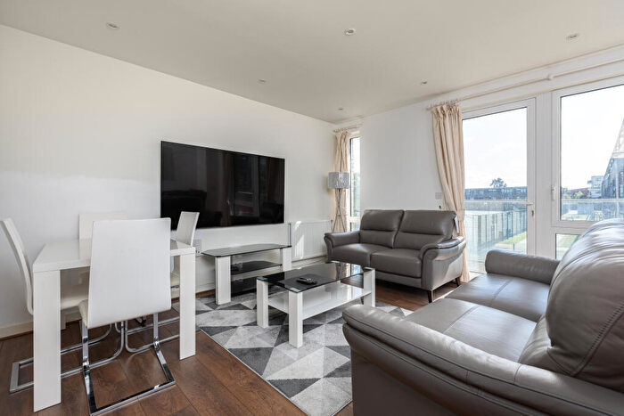 2 Bedroom Apartment For Sale In Hayling Way, Edgware, Middlesex, HA8