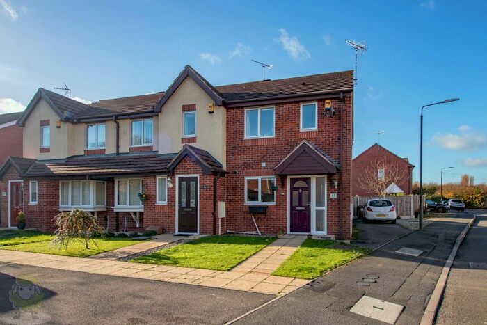 2 Bedroom End Of Terrace House To Rent In Copestake Close, Long Eaton, Nottingham, NG10