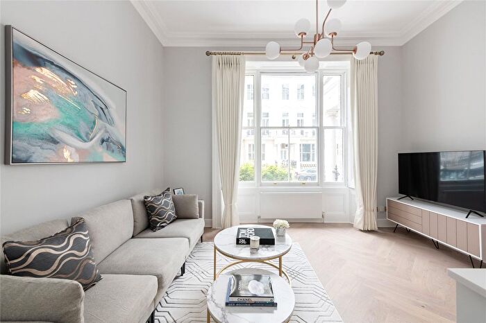 1 Bedroom Flat For Sale In Lexham Gardens, Kensington, W8