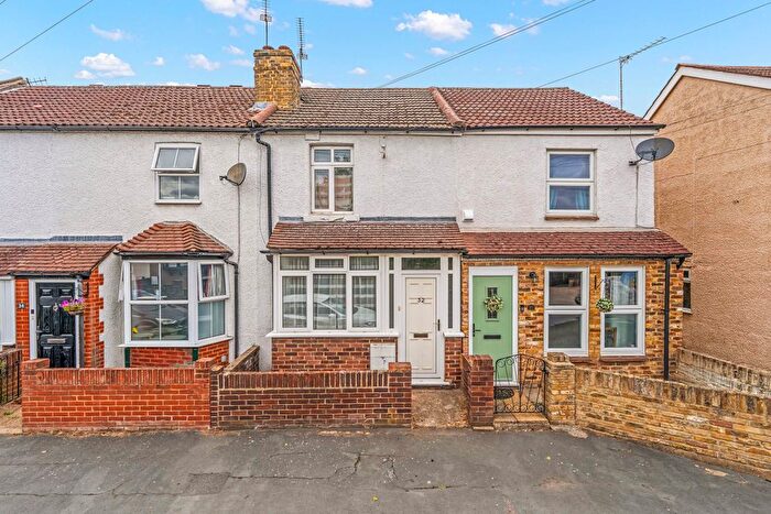 2 Bedroom Terraced House For Sale In Sheep Walk, Shepperton, TW17