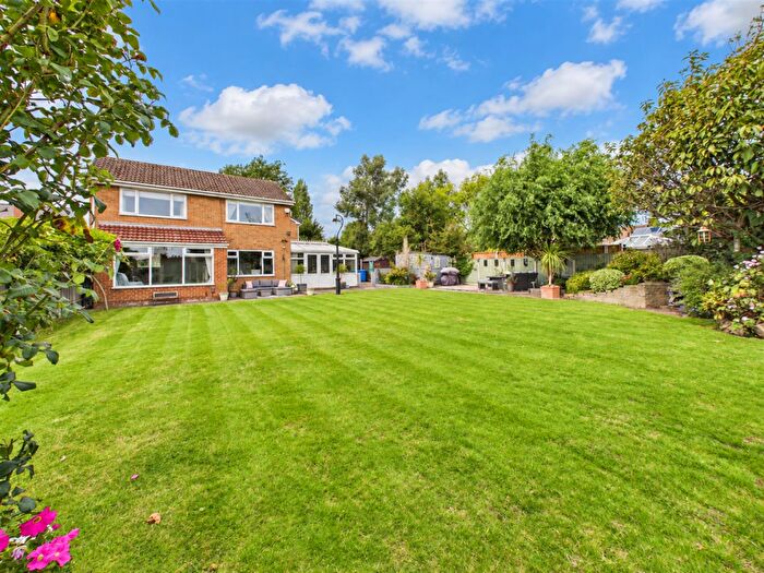 3 Bedroom Detached House For Sale In Chaddesden Lane, Chaddesden, Derby, DE21
