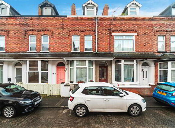 4 Bedroom Terrace House For Sale In Glenbrook Avenue, Belfast, BT5