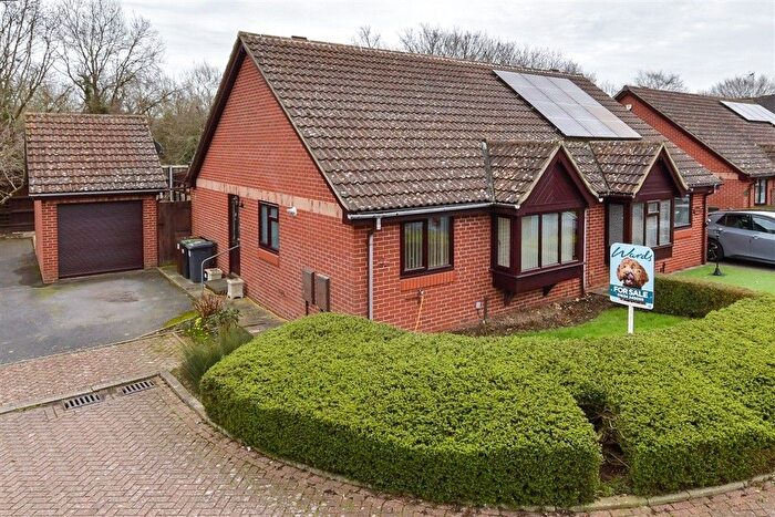 2 Bedroom Semi Detached Bungalow For Sale In Willowside, Snodland, Kent, ME6