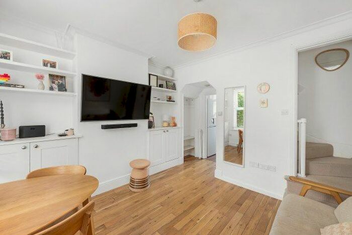 2 Bedroom Terraced House To Rent In Derinton Road, London, SW17