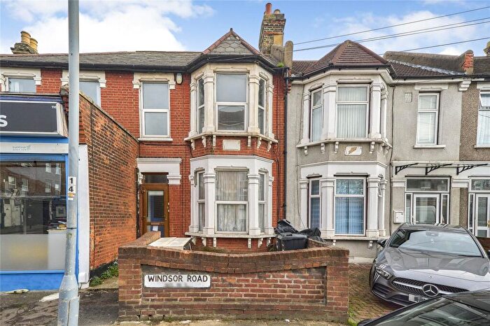 2 Bedroom Maisonette To Rent In Windsor Road, Ilford, IG1