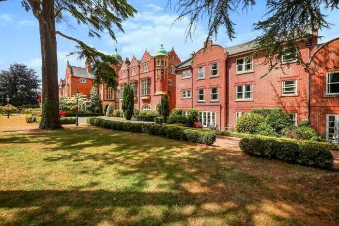 1 Bedroom Flat To Rent In Pengilly House, Guildford, GU1
