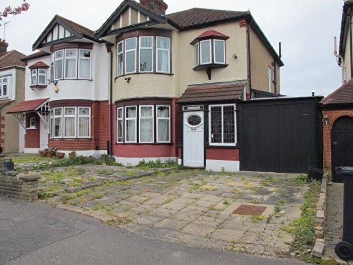 3 Bedroom Semi Detached House For Sale In Wordsworth Avenue, London, E18