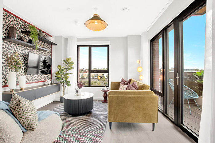 1 Bedroom Apartment For Sale In Brook Avenue, Wembley, HA9
