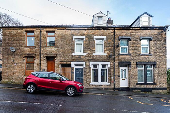 1 Bedroom Terraced House To Rent In Cross Street, Slaithwaite, Huddersfield, HD7