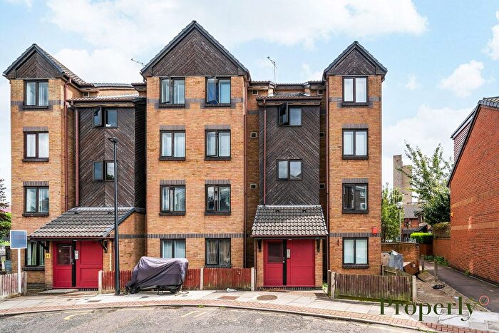 1 Bedroom Flat To Rent In Dewberry Street, London, E14