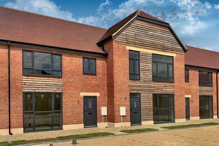 4 Bedroom Terraced House For Sale In 15 Allesborough Court, Pershore, Hereford & Worcester, WR10