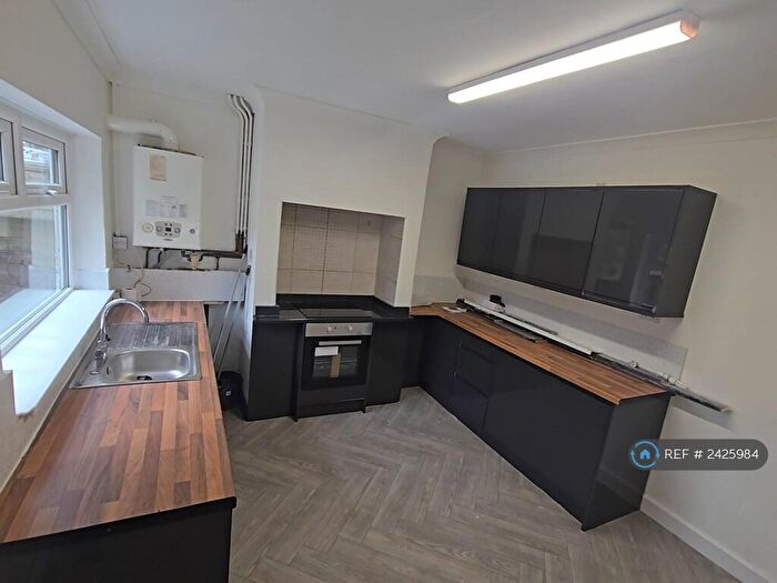 2 Bedroom Semi Detached House To Rent In School Road, Sheffield, S26