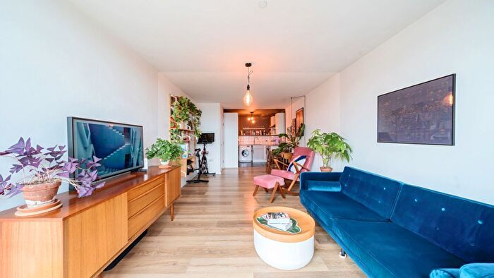 1 Bedroom Flat For Sale In Laban Walk, London, SE8