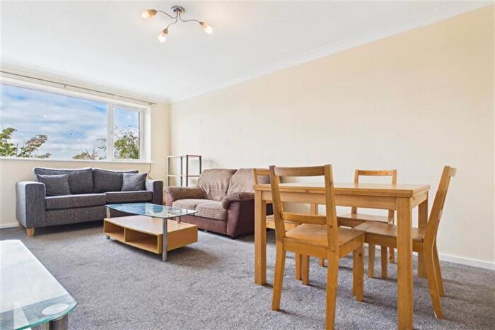 2 Bedroom Apartment To Rent In Lonsdale Court, West Jesmond Avenue, Newcastle Upon Tyne, NE2