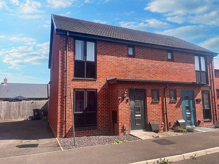 3 Bedroom Semi-Detached House For Sale In Moonstone Grove, Bishops Cleeve, GL52
