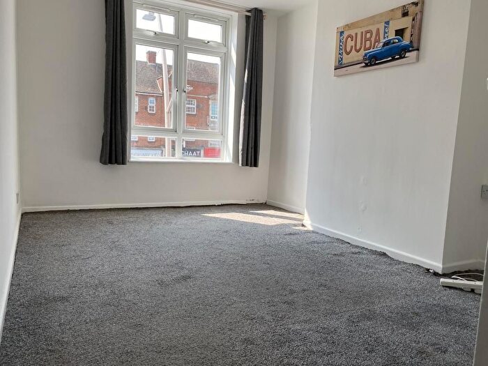 1 Bedroom Flat To Rent In Frinton Mews, Ilford, IG2