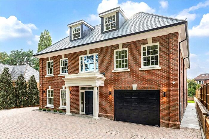 5 Bedroom Detached House For Sale In Woodside Road, Cobham, Surrey, KT11