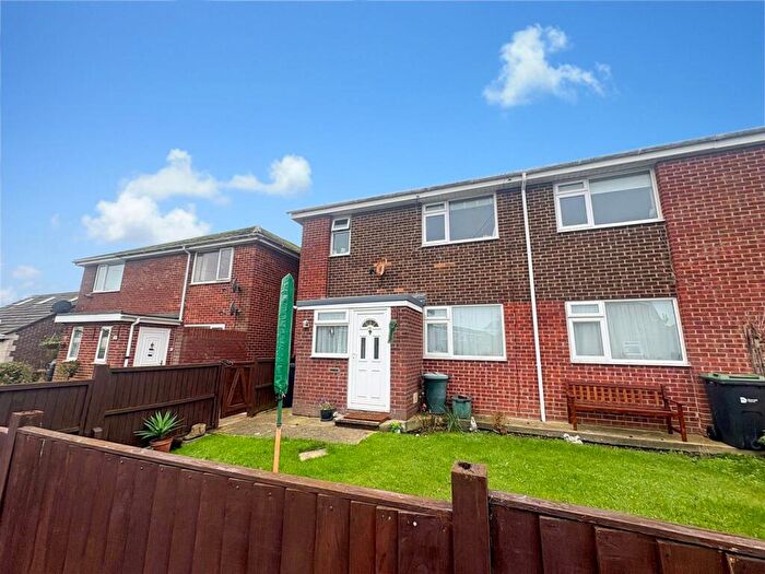 1 Bedroom Flat For Sale In Alexandra Road, Charlestown, DT4