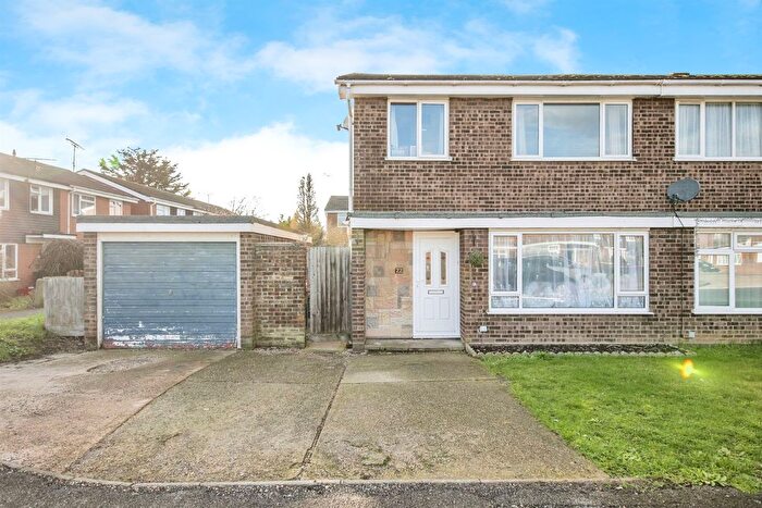 3 Bedroom Semi-Detached House For Sale In Peter Bruff Avenue, Clacton-On-Sea, CO16