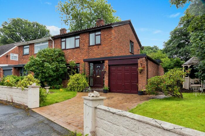 3 Bedroom Detached House For Sale In Kingsway, Hope, Wrexham, Flintshire, LL12