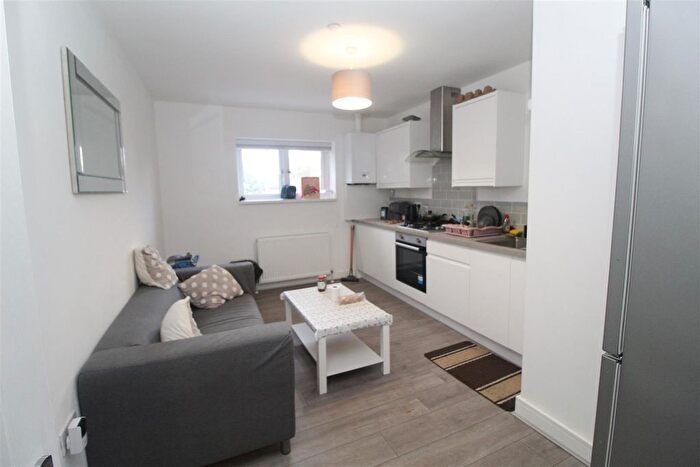 2 Bedroom Flat To Rent In Parkfield Place, Gabalfa, Cardiff, CF14