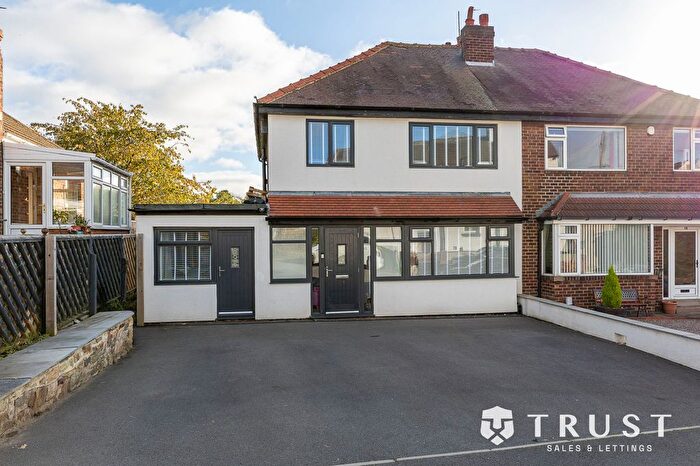 4 Bedroom Semi-Detached House For Sale In Northorpe Lane, Mirfield, WF14