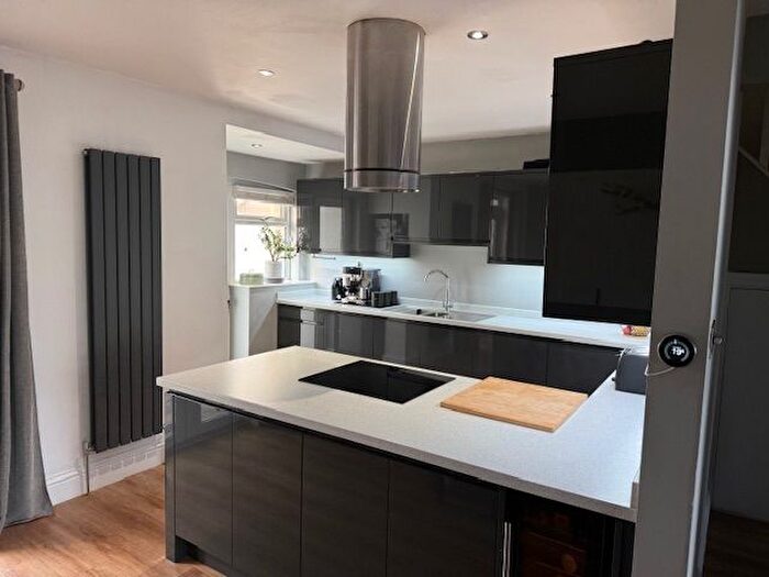 3 Bedroom Terraced House For Sale In Taunton Road, Bridgwater, TA6