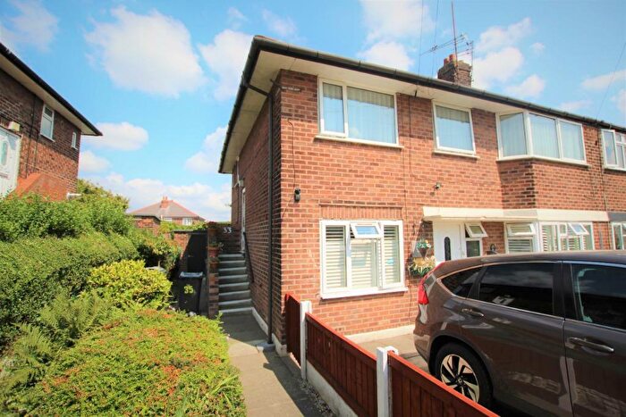 2 Bedroom Flat To Rent In Hughes Avenue, Prescot, L35