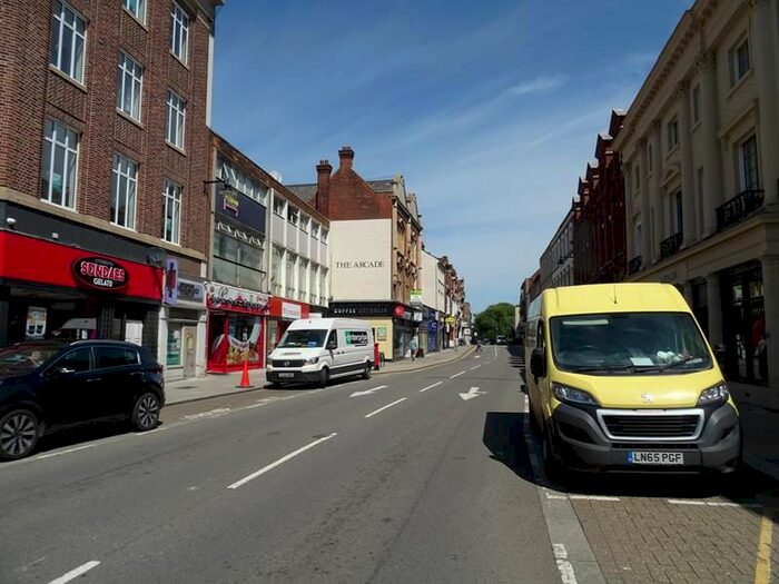 Studio To Rent In Flat High Street, Bedford, MK40