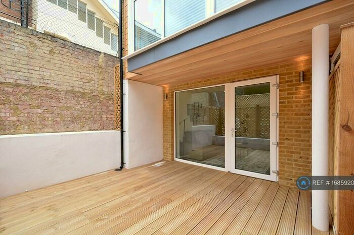 2 Bedroom Flat To Rent In Wendon Street, London, E3