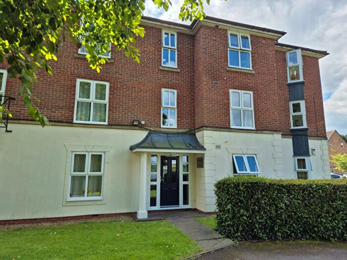 2 Bedroom Flat For Sale In Mariner Avenue, Birmingham, West Midlands, B16