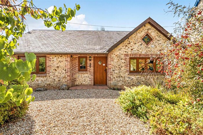 3 Bedroom Bungalow For Sale In Dalwood, Axminster, EX13