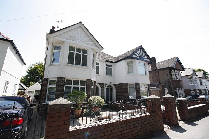 3 Bedroom Property To Rent In Vaughan Avenue, Cardiff, CF5