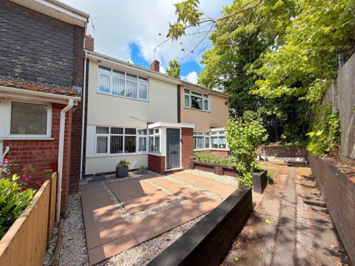 3 Bedroom Terraced House For Sale In Station Close, Bloxwich, WS3