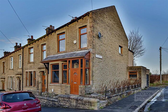 3 Bedroom End Terrace House For Sale In Knotts Lane, Colne, Lancashire, BB8