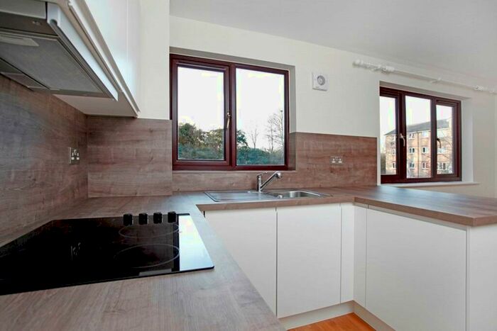 1 Bedroom Flat To Rent In Harrison Court Myers Lane, Off Mercury Road, SE14
