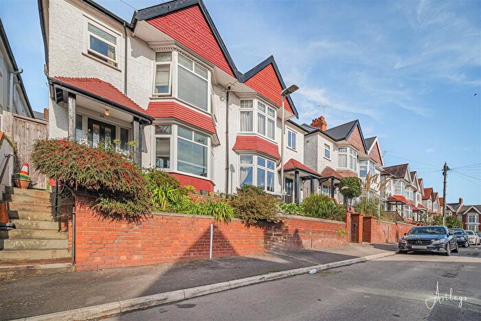 4 Bedroom Semi Detached House For Sale In Long Oaks Avenue, Uplands, Swansea, SA2