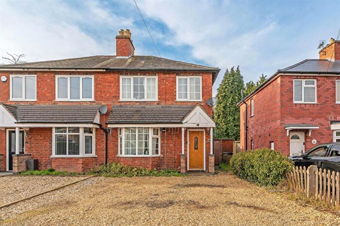 3 Bedroom Semi-Detached House To Rent In Hampton Road, Knowle, Solihull, B93