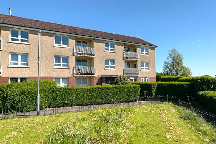 2 Bedroom Flat For Sale In Heathcot Place, Drumchapel, G15