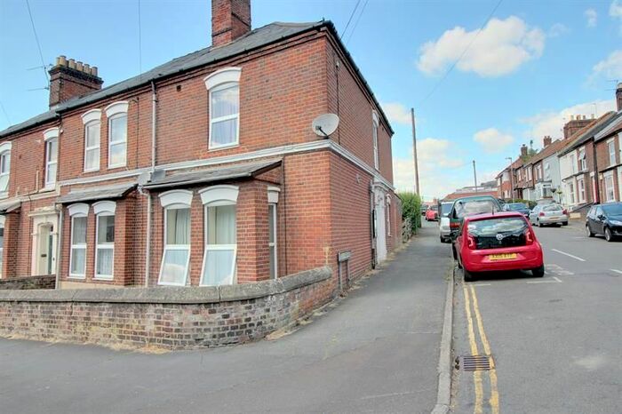 Studio To Rent In Ella Road, Norwich, NR1