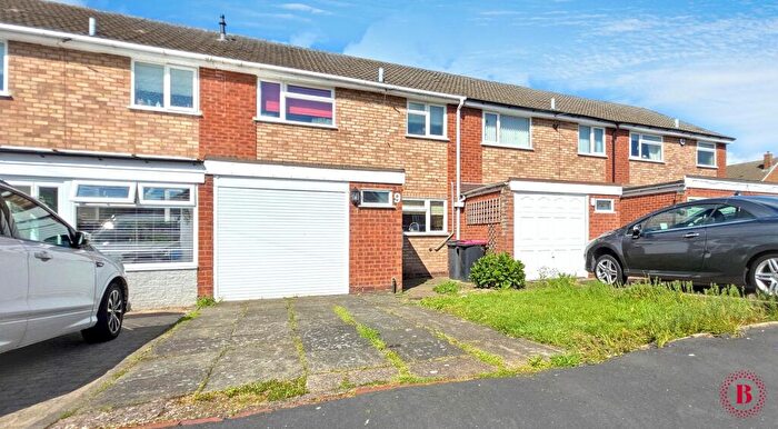3 Bedroom Terraced House For Sale In South View, Kingsbury, B78