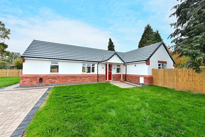 2 Bedroom Detached Bungalow For Sale In Roberts Lane, Hucknall, NG15