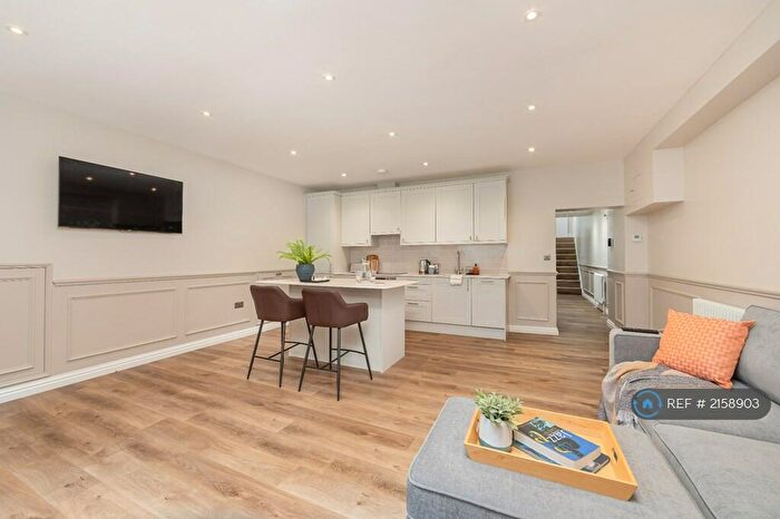 1 Bedroom Flat To Rent In Nelson Place West, Bath, BA1